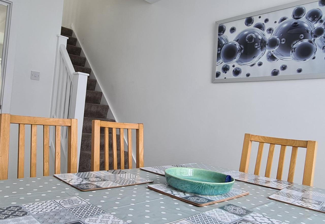 Station Heights Villa Rayleigh Ngoại thất bức ảnh